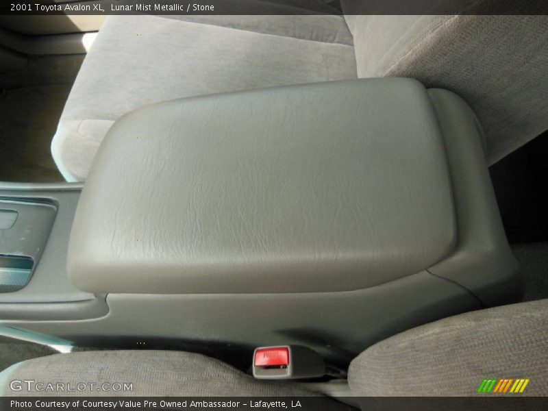 Lunar Mist Metallic / Stone 2001 Toyota Avalon XL