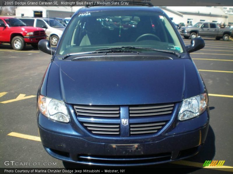 Midnight Blue Pearl / Medium Slate Gray 2005 Dodge Grand Caravan SE