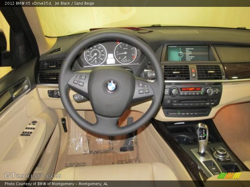 Jet Black / Sand Beige 2012 BMW X5 xDrive35d