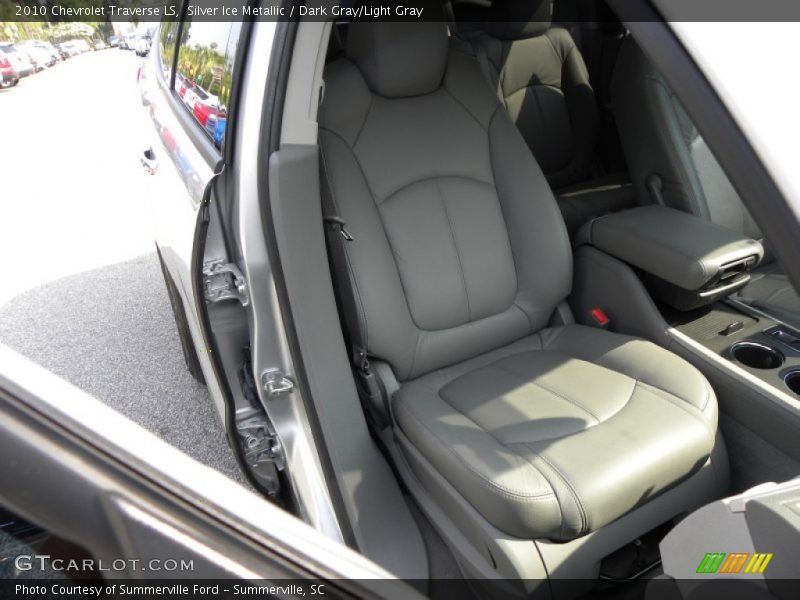 Silver Ice Metallic / Dark Gray/Light Gray 2010 Chevrolet Traverse LS