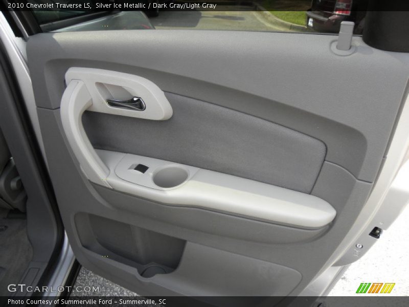 Silver Ice Metallic / Dark Gray/Light Gray 2010 Chevrolet Traverse LS