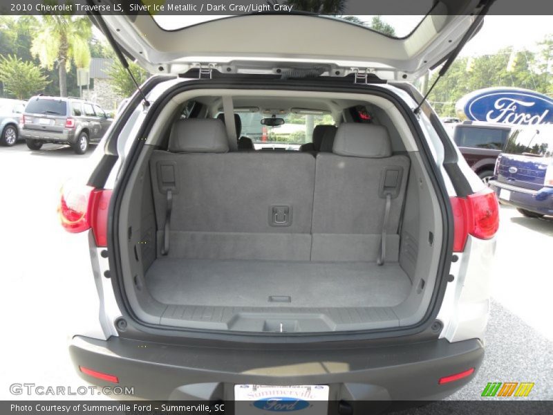 Silver Ice Metallic / Dark Gray/Light Gray 2010 Chevrolet Traverse LS
