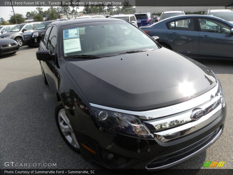 Tuxedo Black Metallic / Medium Light Stone 2012 Ford Fusion SE V6