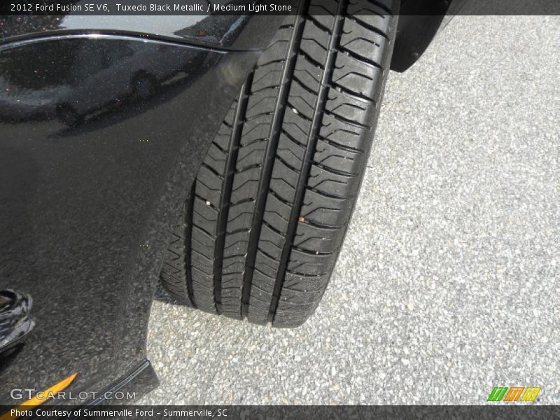 Tuxedo Black Metallic / Medium Light Stone 2012 Ford Fusion SE V6