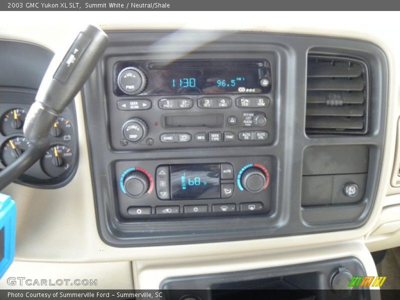 Summit White / Neutral/Shale 2003 GMC Yukon XL SLT