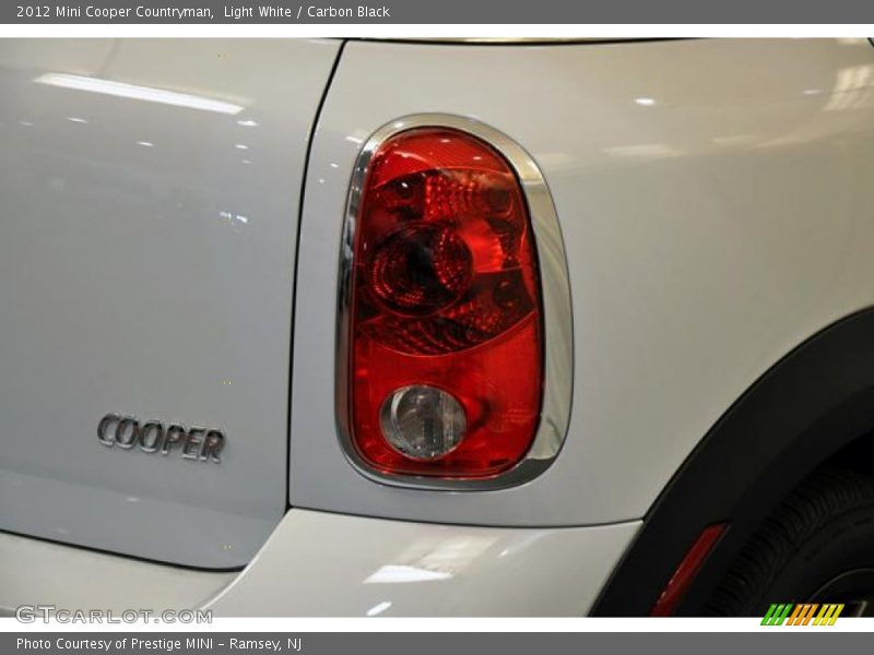 Light White / Carbon Black 2012 Mini Cooper Countryman