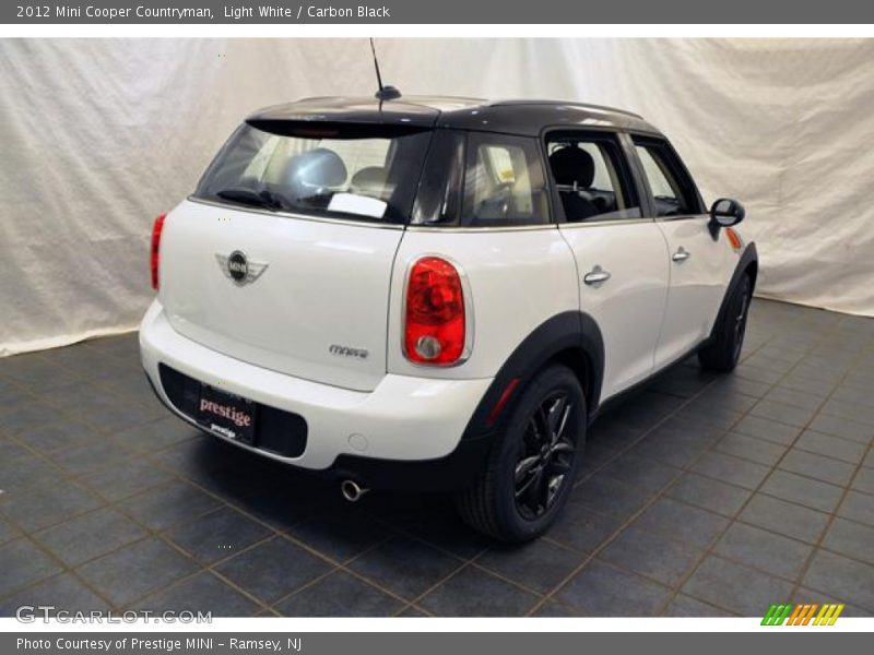 Light White / Carbon Black 2012 Mini Cooper Countryman