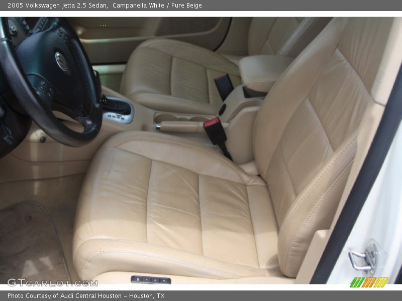 Campanella White / Pure Beige 2005 Volkswagen Jetta 2.5 Sedan