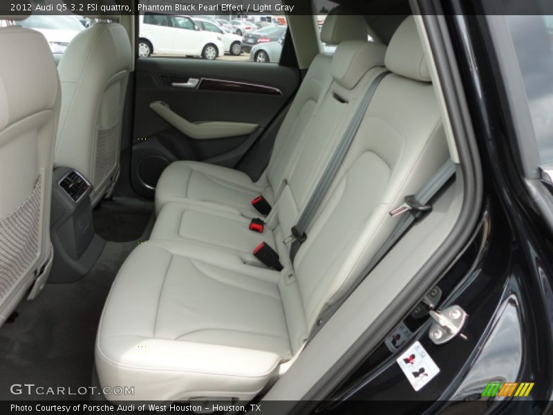 Phantom Black Pearl Effect / Light Gray 2012 Audi Q5 3.2 FSI quattro