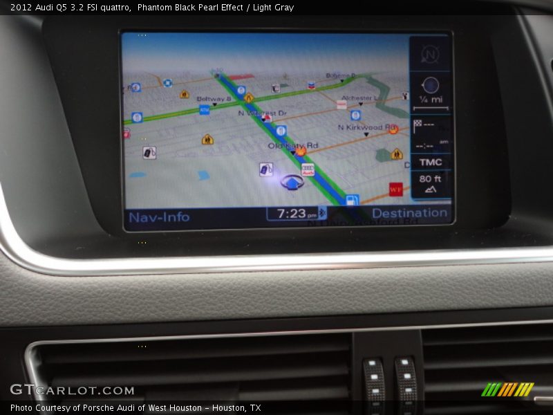 Phantom Black Pearl Effect / Light Gray 2012 Audi Q5 3.2 FSI quattro