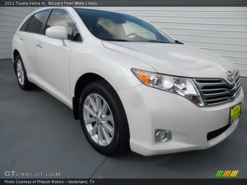 Blizzard Pearl White / Ivory 2011 Toyota Venza I4