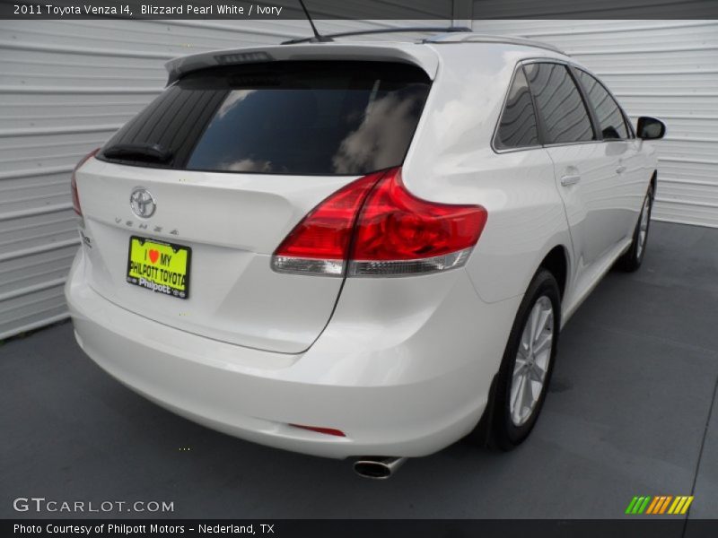 Blizzard Pearl White / Ivory 2011 Toyota Venza I4