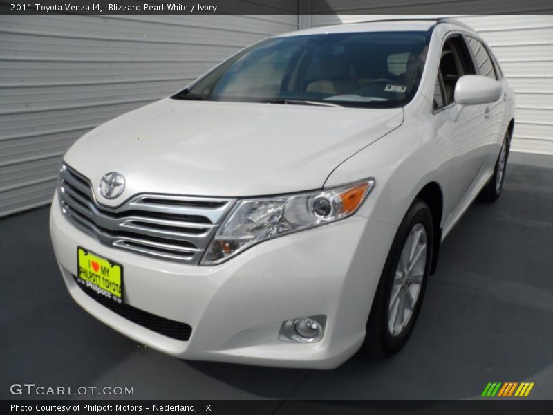 Blizzard Pearl White / Ivory 2011 Toyota Venza I4