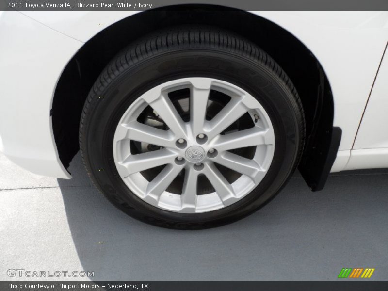 Blizzard Pearl White / Ivory 2011 Toyota Venza I4