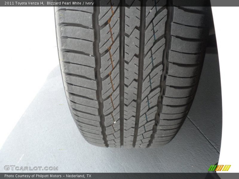 Blizzard Pearl White / Ivory 2011 Toyota Venza I4