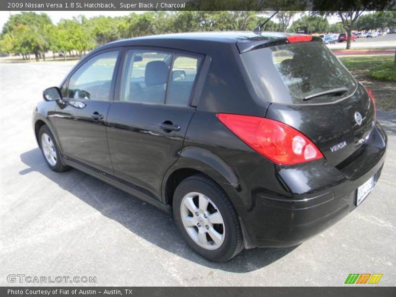 Super Black / Charcoal 2009 Nissan Versa 1.8 SL Hatchback