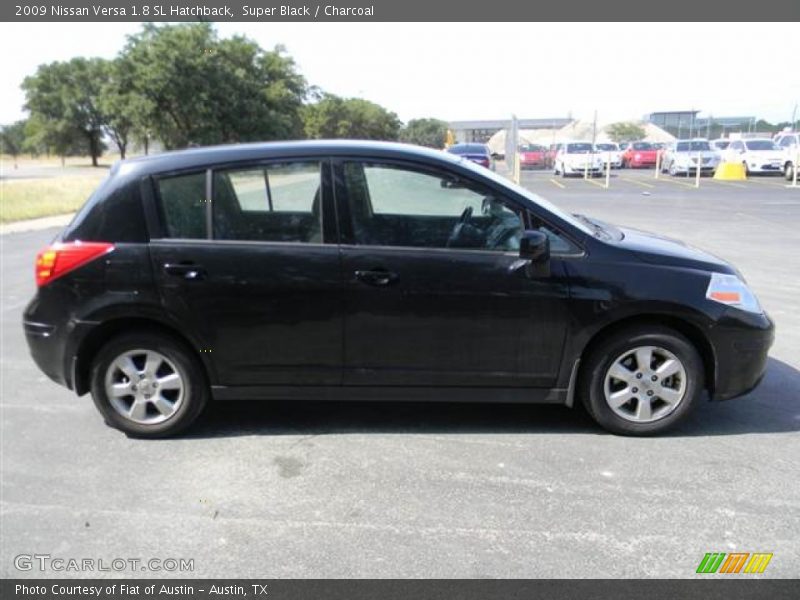 Super Black / Charcoal 2009 Nissan Versa 1.8 SL Hatchback
