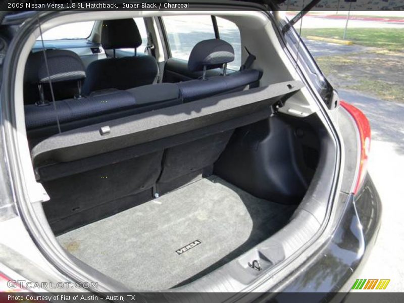 Super Black / Charcoal 2009 Nissan Versa 1.8 SL Hatchback