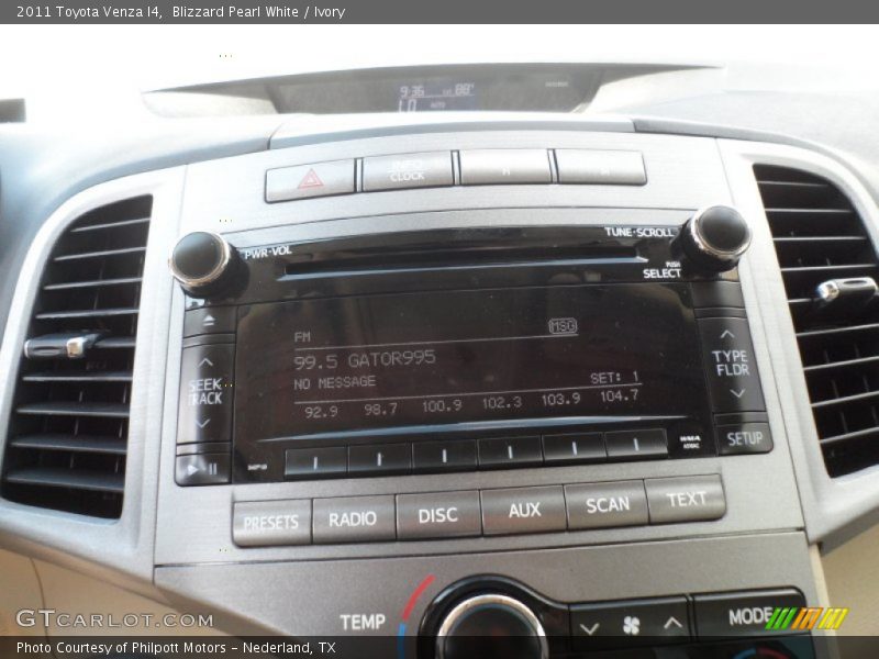 Blizzard Pearl White / Ivory 2011 Toyota Venza I4