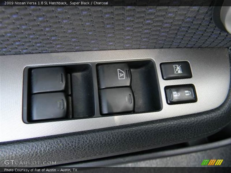 Super Black / Charcoal 2009 Nissan Versa 1.8 SL Hatchback