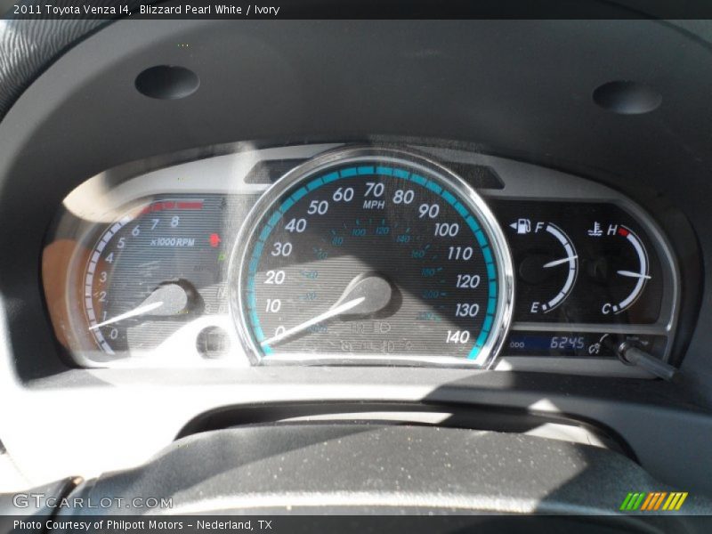 Blizzard Pearl White / Ivory 2011 Toyota Venza I4