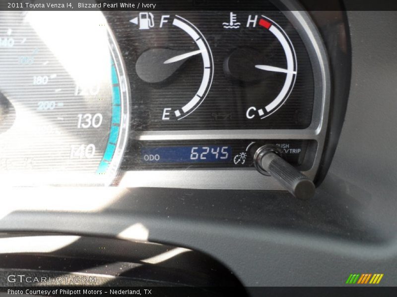 Blizzard Pearl White / Ivory 2011 Toyota Venza I4
