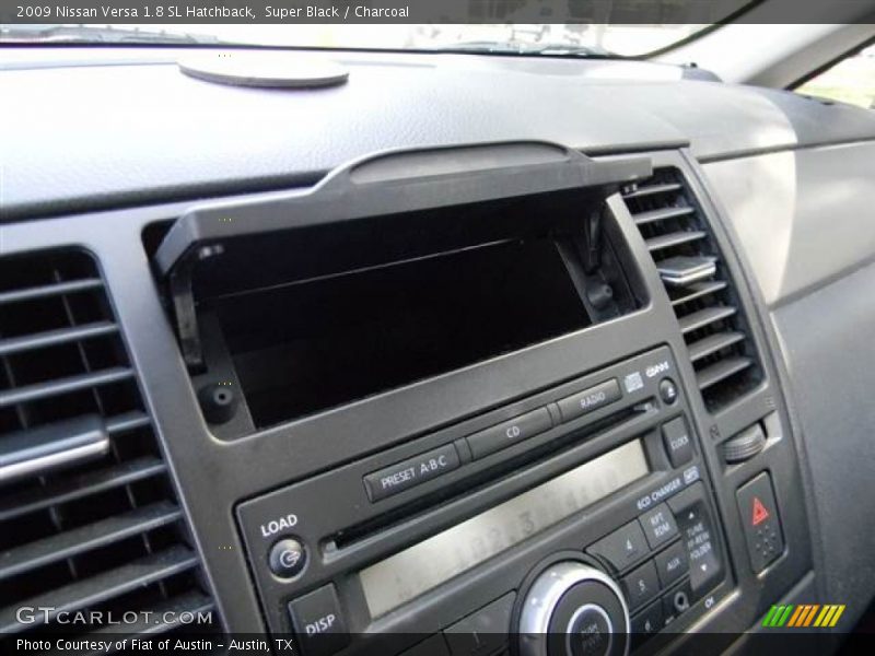 Super Black / Charcoal 2009 Nissan Versa 1.8 SL Hatchback