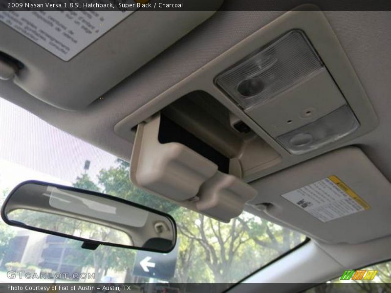 Super Black / Charcoal 2009 Nissan Versa 1.8 SL Hatchback