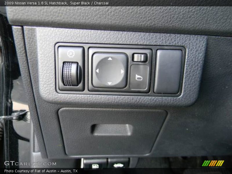 Super Black / Charcoal 2009 Nissan Versa 1.8 SL Hatchback