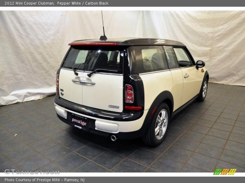Pepper White / Carbon Black 2012 Mini Cooper Clubman