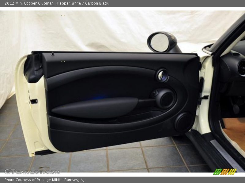 Pepper White / Carbon Black 2012 Mini Cooper Clubman