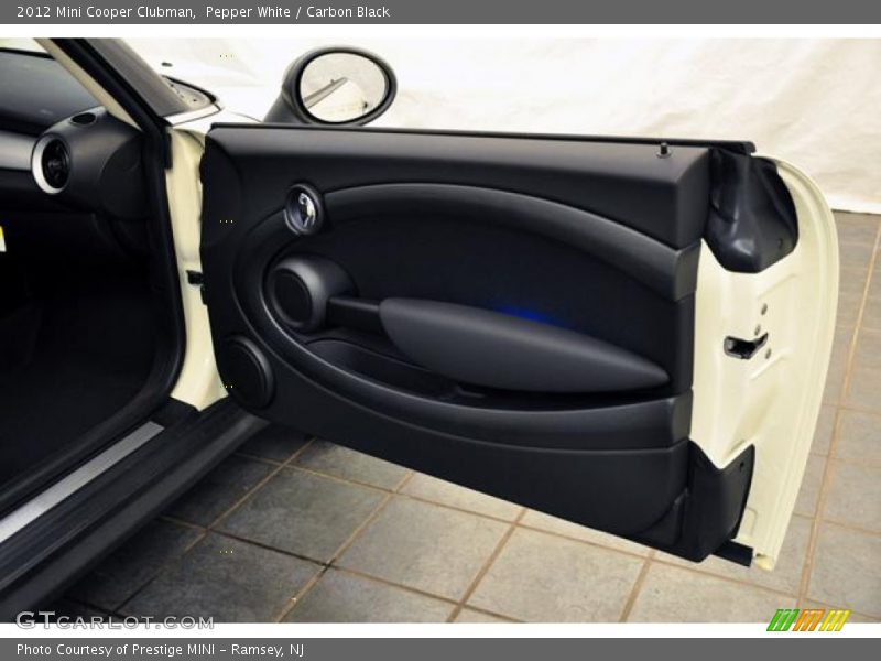 Pepper White / Carbon Black 2012 Mini Cooper Clubman