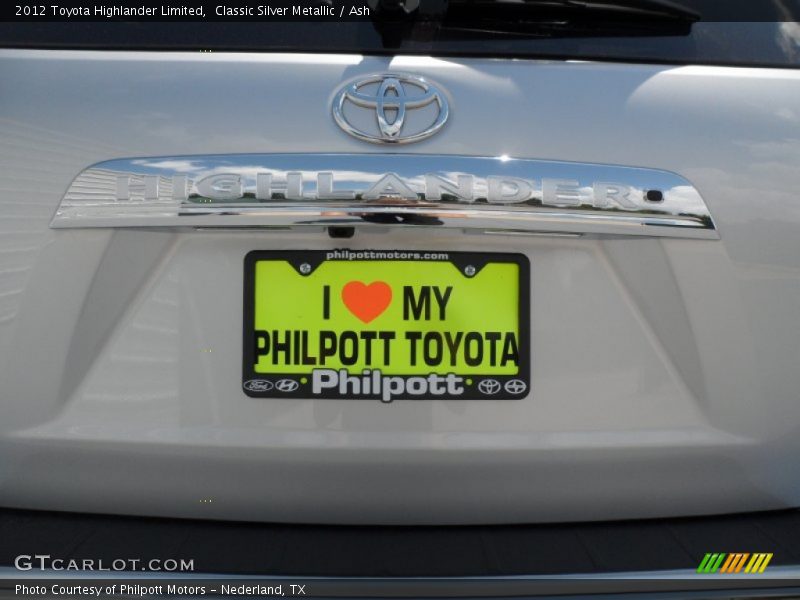 Classic Silver Metallic / Ash 2012 Toyota Highlander Limited
