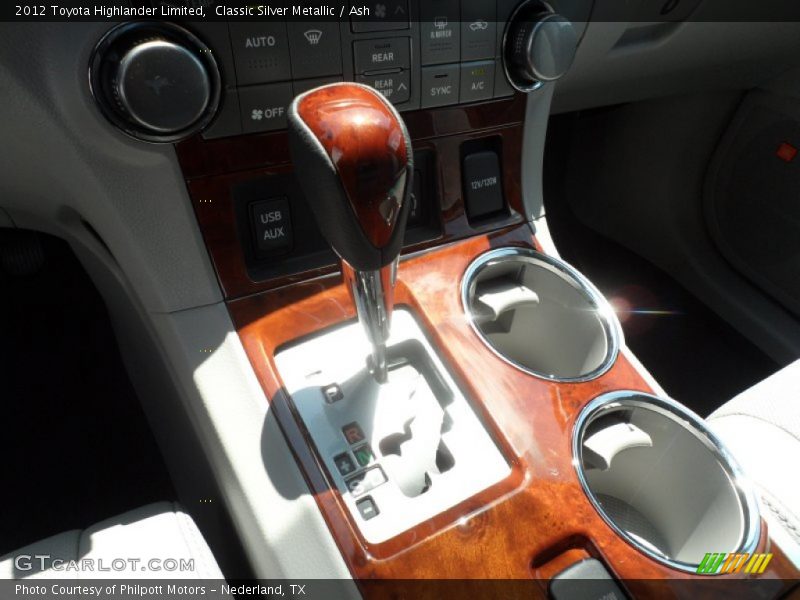 Classic Silver Metallic / Ash 2012 Toyota Highlander Limited