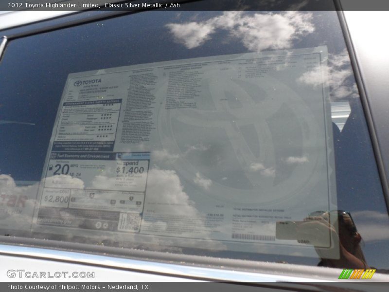Classic Silver Metallic / Ash 2012 Toyota Highlander Limited