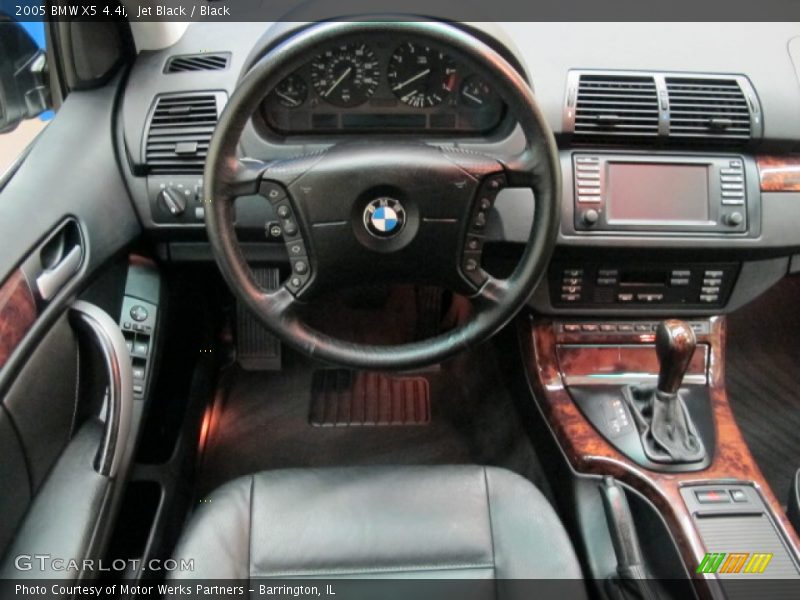 Jet Black / Black 2005 BMW X5 4.4i