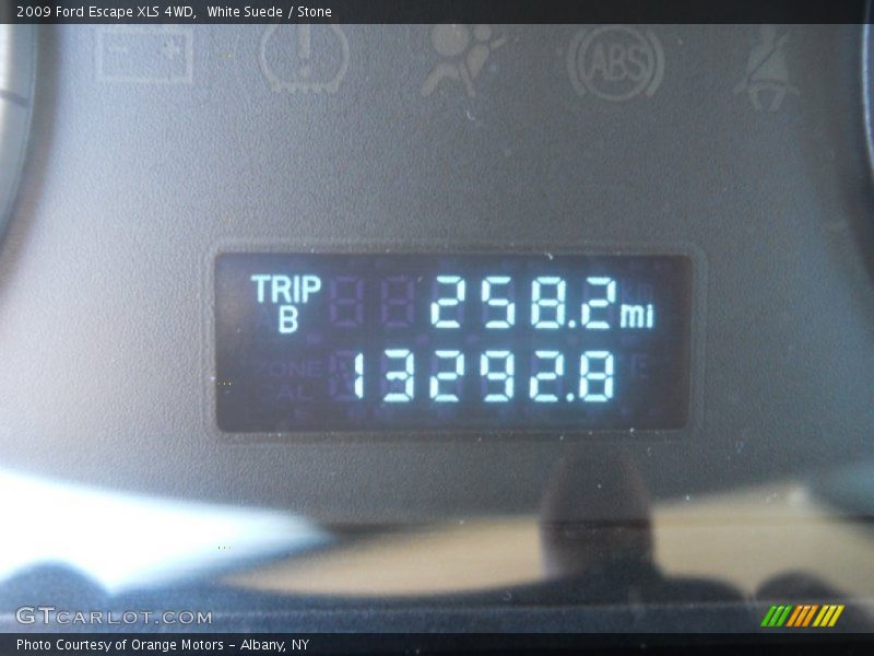 White Suede / Stone 2009 Ford Escape XLS 4WD
