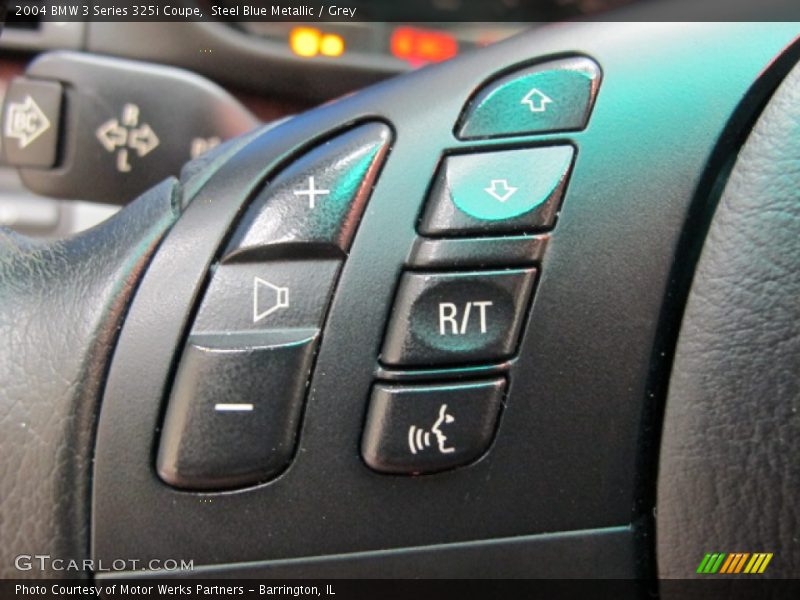 Controls of 2004 3 Series 325i Coupe