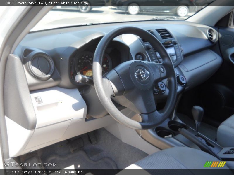 Super White / Ash Gray 2009 Toyota RAV4 4WD