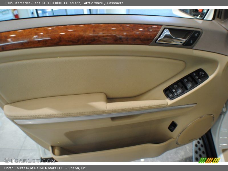 Arctic White / Cashmere 2009 Mercedes-Benz GL 320 BlueTEC 4Matic