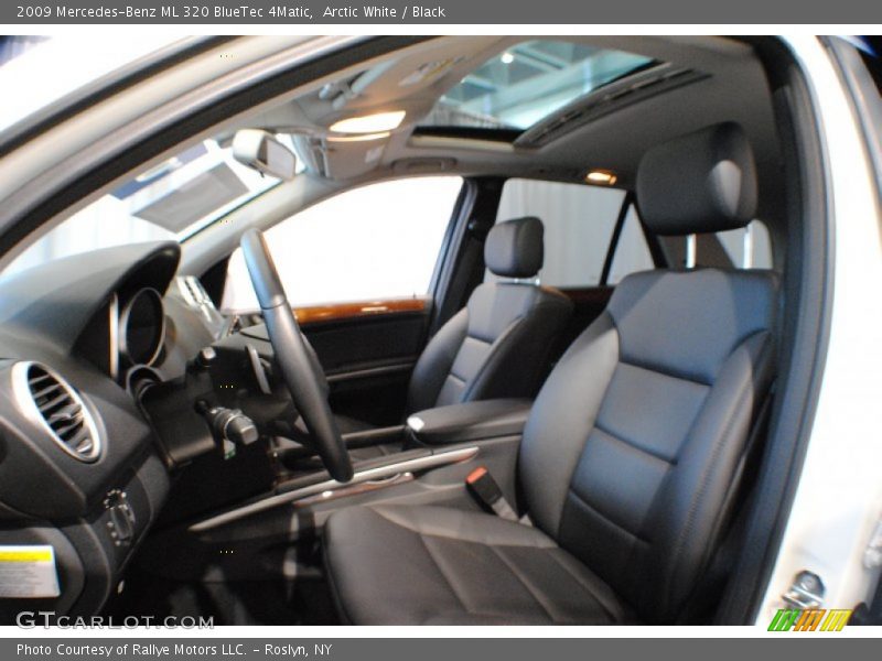 Arctic White / Black 2009 Mercedes-Benz ML 320 BlueTec 4Matic