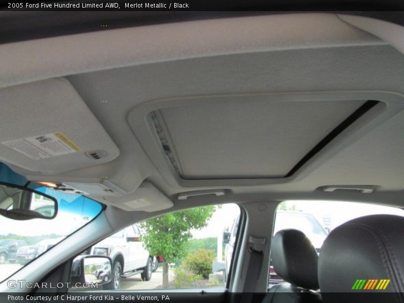 Merlot Metallic / Black 2005 Ford Five Hundred Limited AWD