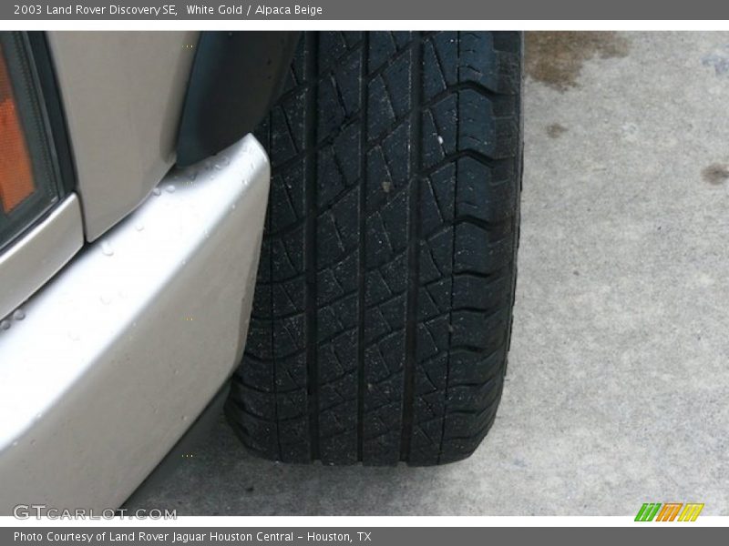 White Gold / Alpaca Beige 2003 Land Rover Discovery SE