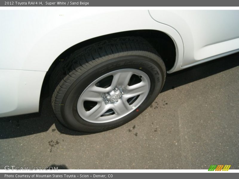 Super White / Sand Beige 2012 Toyota RAV4 I4