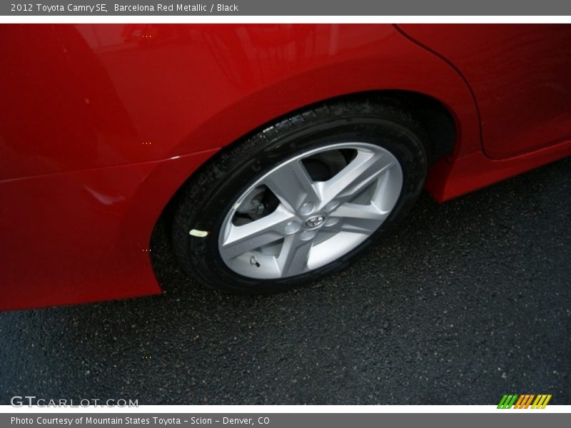 Barcelona Red Metallic / Black 2012 Toyota Camry SE