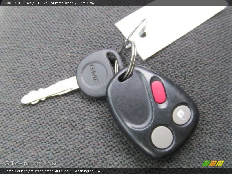 Summit White / Light Gray 2006 GMC Envoy SLE 4x4