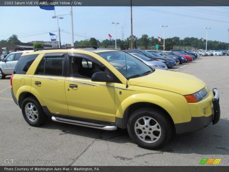 Light Yellow / Gray 2003 Saturn VUE V6 AWD