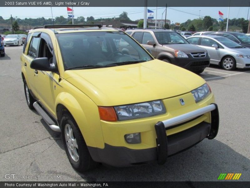 Light Yellow / Gray 2003 Saturn VUE V6 AWD