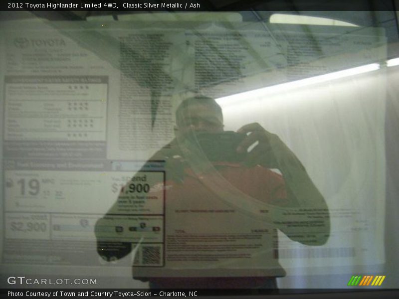 Classic Silver Metallic / Ash 2012 Toyota Highlander Limited 4WD