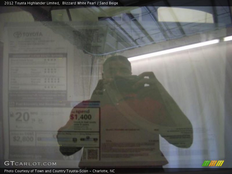 Blizzard White Pearl / Sand Beige 2012 Toyota Highlander Limited